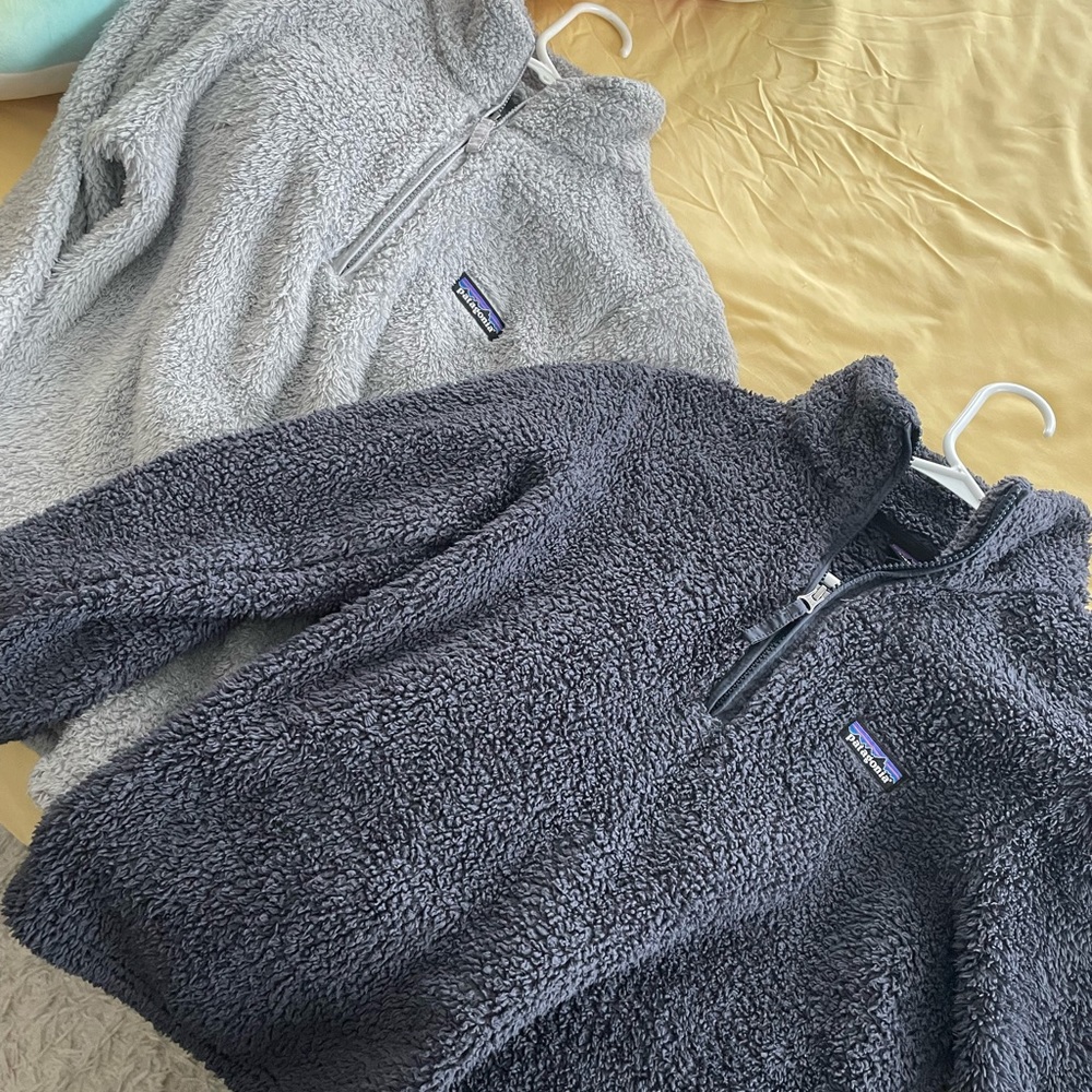 Patagonia fleece half zips size s